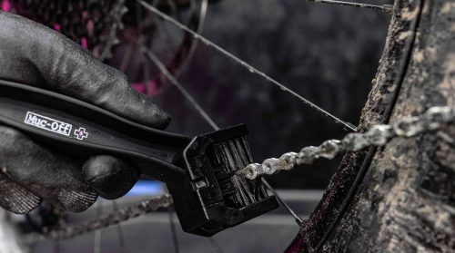 Muc-Off Chain Brush - 3 oldalú lánckefe